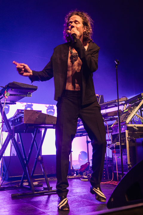 STIJN plays Prince @ Ancienne Belgique, picture 10, photographed by Jan van Hecke - FrontView Magazine