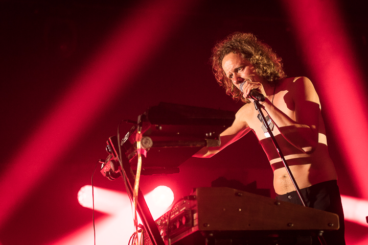 STIJN plays Prince @ Ancienne Belgique, picture 12, photographed by Jan van Hecke - FrontView Magazine