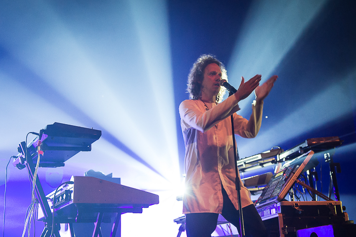 STIJN plays Prince @ Ancienne Belgique, picture 21, photographed by Jan van Hecke - FrontView Magazine