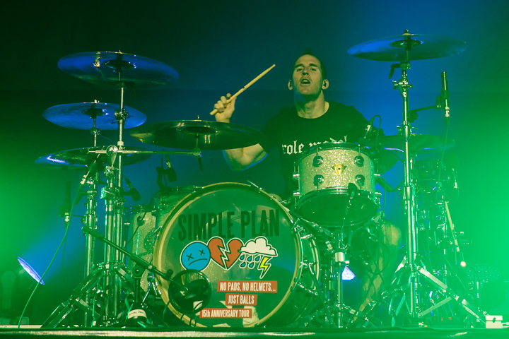 Simple Plan @ 013, foto 7, foto's door Dorien Goetschalckx - FrontView Magazine