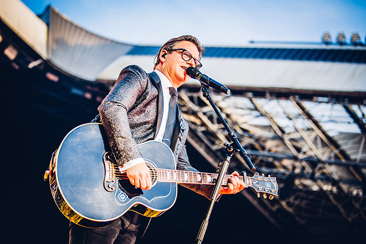Guus Meeuwis - Groots met een zachte G @ Philips Stadion Eindhoven, foto 3, foto's door Elke Briers - FrontView Magazine