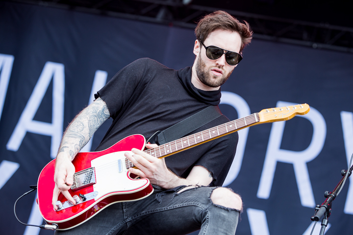 Mallory Knox @ Download Paris 2017, picture 9, photographed by Dorien Goetschalckx - FrontView Magazine