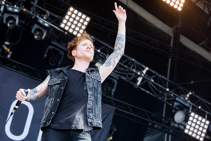 Mallory Knox @ Download Paris 2017, picture 15, photographed by Dorien Goetschalckx - FrontView Magazine