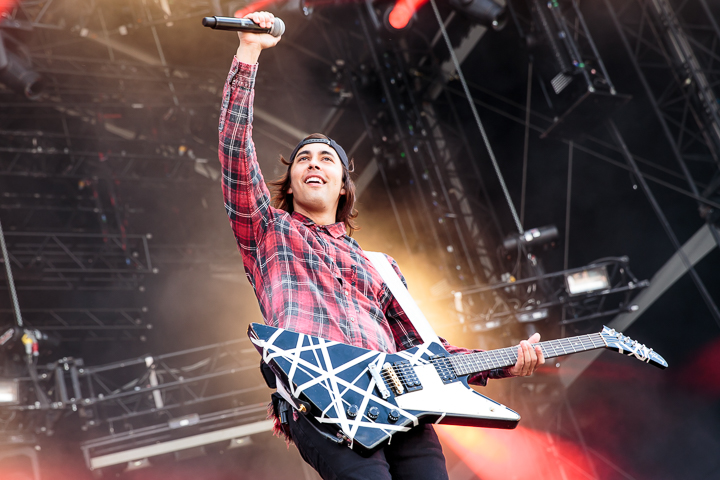 Pierce The Veil @ Download Paris 2017, picture 3, photographed by Dorien Goetschalckx - FrontView Magazine