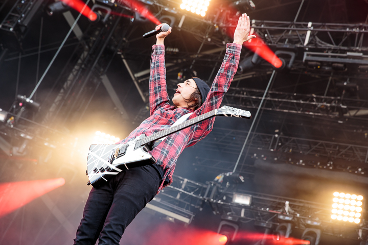 Pierce The Veil @ Download Paris 2017, picture 10, photographed by Dorien Goetschalckx - FrontView Magazine