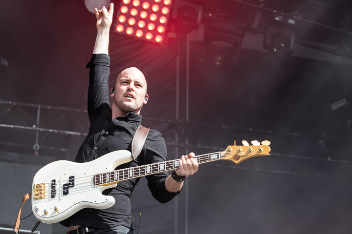 Raveneye @ download Paris 2017, picture 8, photographed by Dorien Goetschalckx - FrontView Magazine
