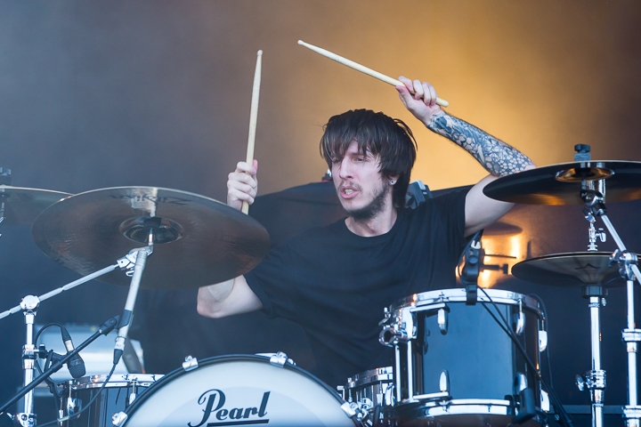 Far From Alaska @ Download Paris 2017, picture 11, photographed by Dorien Goetschalckx - FrontView Magazine