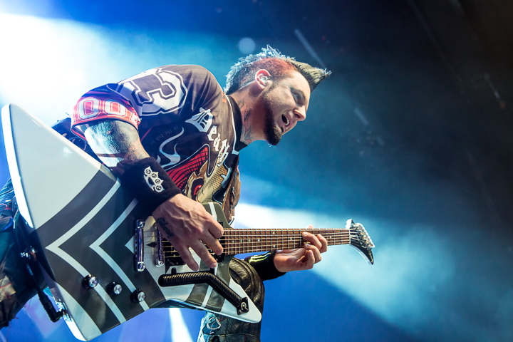 Five Finger Death Punch @ 013, picture 8, photographed by Dorien Goetschalckx - FrontView Magazine
