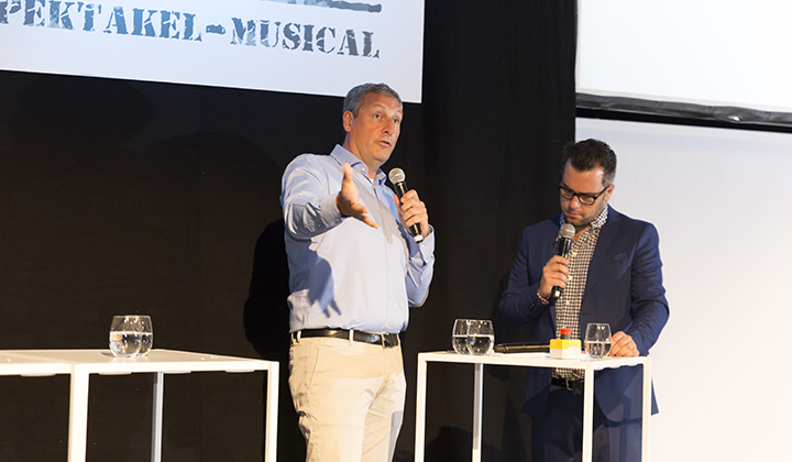 castvoorstelling musical 40-45 @ studio 100, picture 3, photographed by dirk janssens - FrontView Magazine