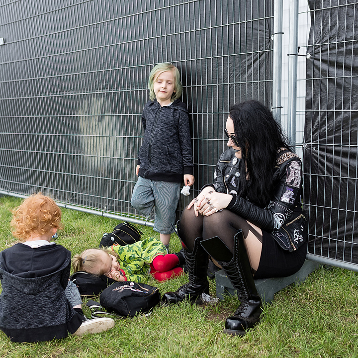 Sfeer & Publiek @ Graspop 2017 (vrijdag), picture 16, photographed by Edwin Houdevelt - FrontView Magazine