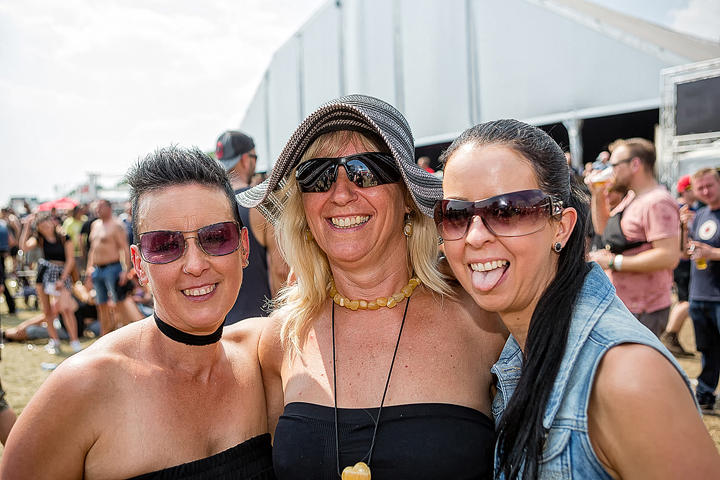 Sfeer & Publiek @ Graspop 2017 (zondag), picture 78, photographed by Edwin Houdevelt - FrontView Magazine