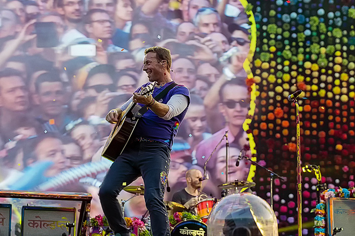 Coldplay @ Koning Boudewijnstadion Brussel, picture 24, photographed by dirk janssens - FrontView Magazine