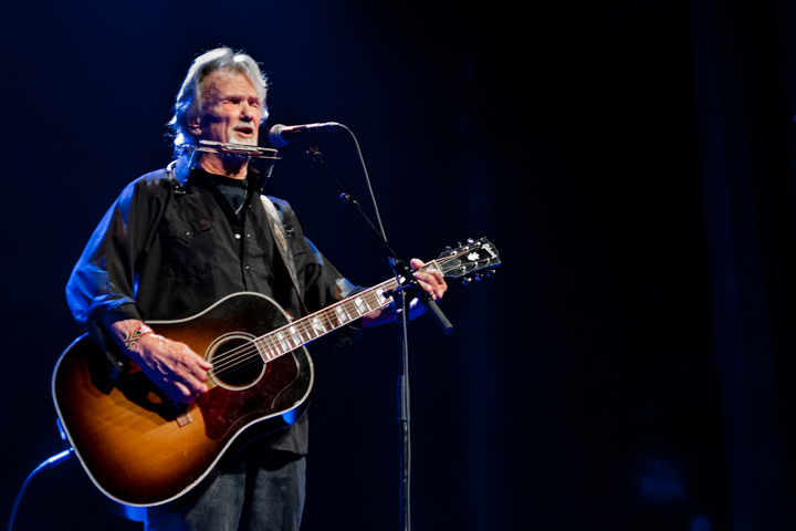 Kris Kristofferson @ De Roma, picture 6, photographed by Erwin Evrard - FrontView Magazine