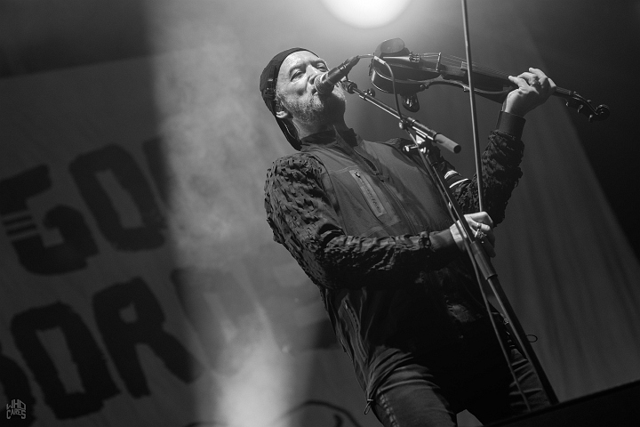 Gogol Bordello @ Genk on Stage, picture 11, photographed by Luc Luyten - FrontView Magazine