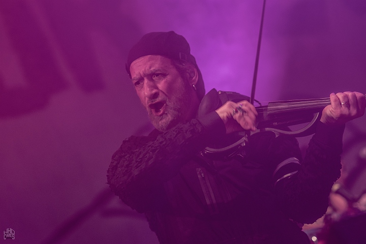 Gogol Bordello @ Genk on Stage, picture 14, photographed by Luc Luyten - FrontView Magazine