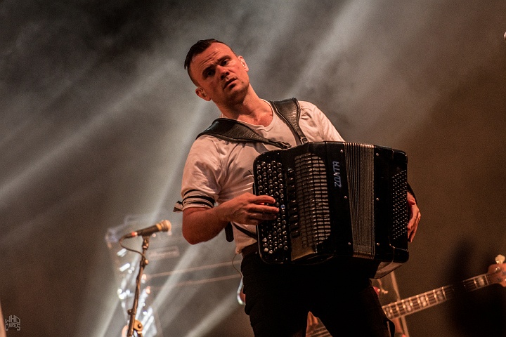 Gogol Bordello @ Genk on Stage, picture 24, photographed by Luc Luyten - FrontView Magazine