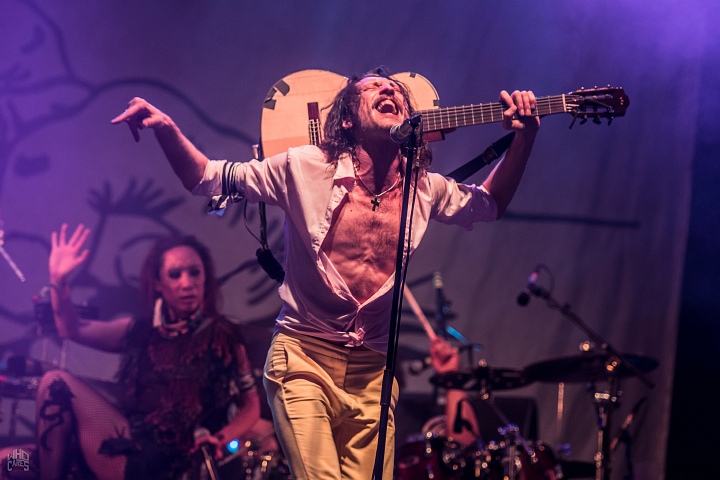 Gogol Bordello @ Genk on Stage, picture 25, photographed by Luc Luyten - FrontView Magazine