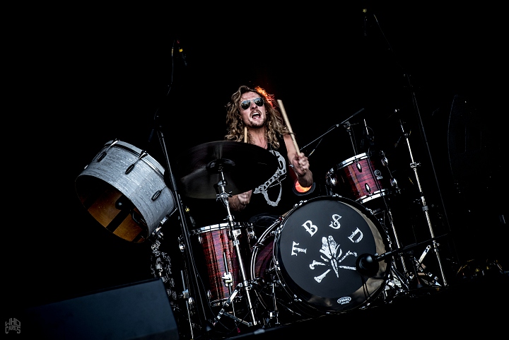 Tyler Bryant & The Shakedown @ Genk on Stage, picture 9, photographed by Luc Luyten - FrontView Magazine