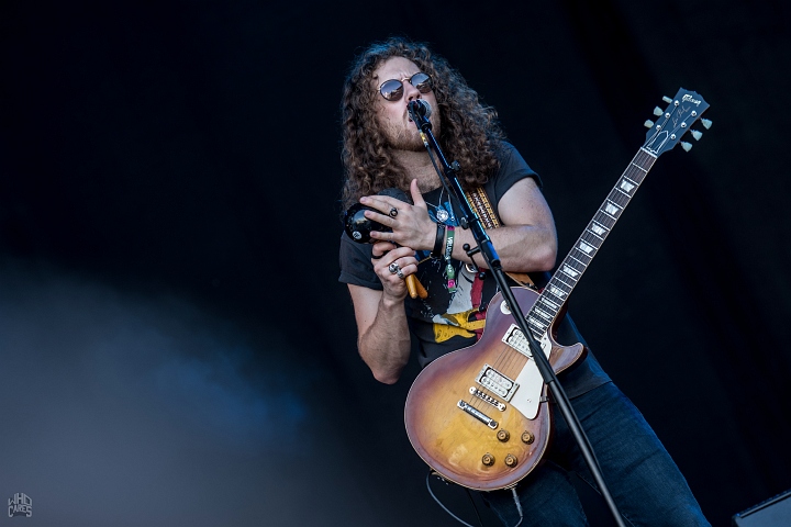 Tyler Bryant & The Shakedown @ Genk on Stage, picture 19, photographed by Luc Luyten - FrontView Magazine