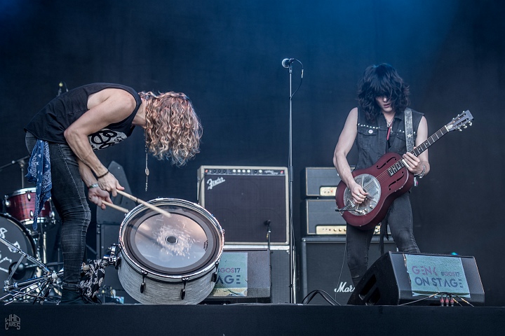 Tyler Bryant & The Shakedown @ Genk on Stage, picture 20, photographed by Luc Luyten - FrontView Magazine