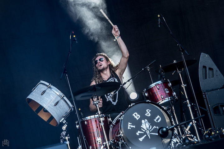 Tyler Bryant & The Shakedown @ Genk on Stage, picture 22, photographed by Luc Luyten - FrontView Magazine