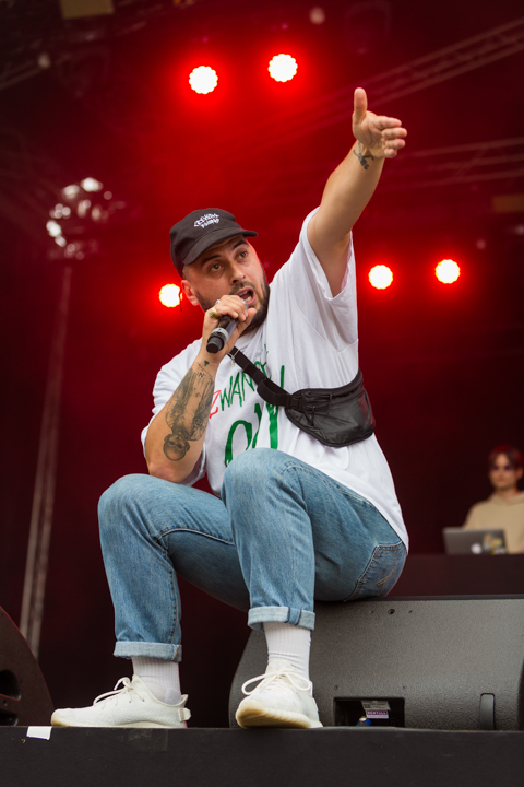 Zwangere Guy @ Genk On Stage @ GenkOnStage, picture 3, photographed by Kristof Hayen - FrontView Magazine