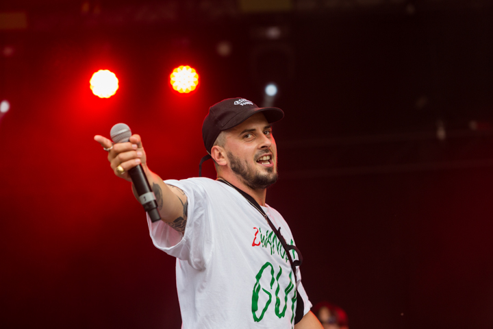 Zwangere Guy @ Genk On Stage @ GenkOnStage, picture 4, photographed by Kristof Hayen - FrontView Magazine