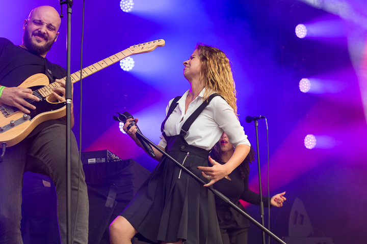 Laura Tesoro @ Kanaalfeesten, picture 8, photographed by Marc Verdonck - FrontView Magazine