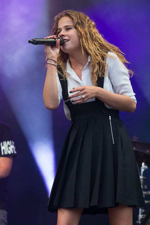 Laura Tesoro @ Kanaalfeesten, picture 11, photographed by Marc Verdonck - FrontView Magazine