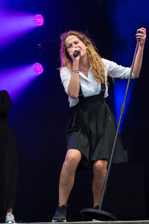 Laura Tesoro @ Kanaalfeesten, picture 15, photographed by Marc Verdonck - FrontView Magazine