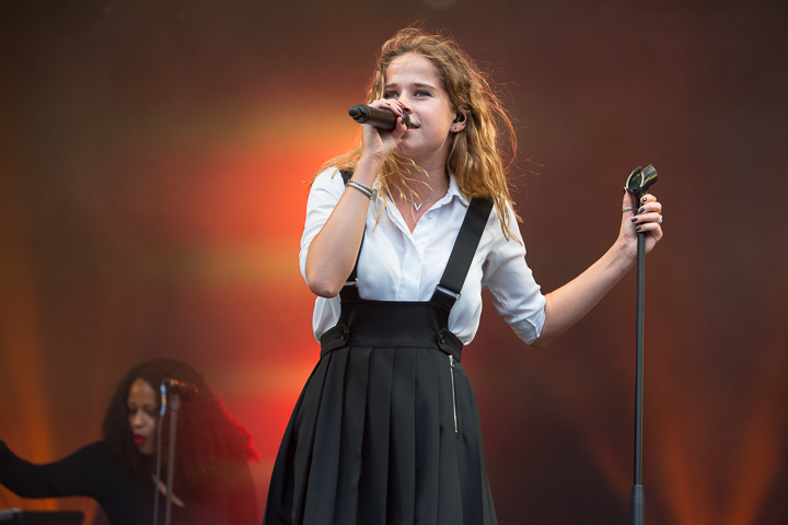 Laura Tesoro @ Kanaalfeesten, picture 17, photographed by Marc Verdonck - FrontView Magazine