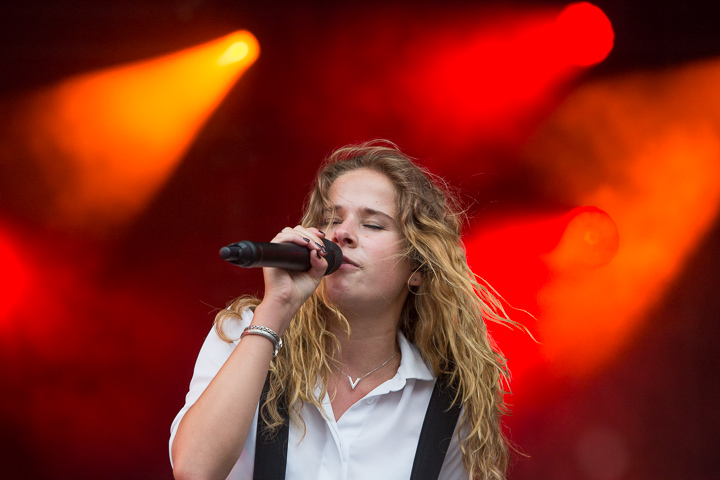 Laura Tesoro @ Kanaalfeesten, picture 35, photographed by Marc Verdonck - FrontView Magazine