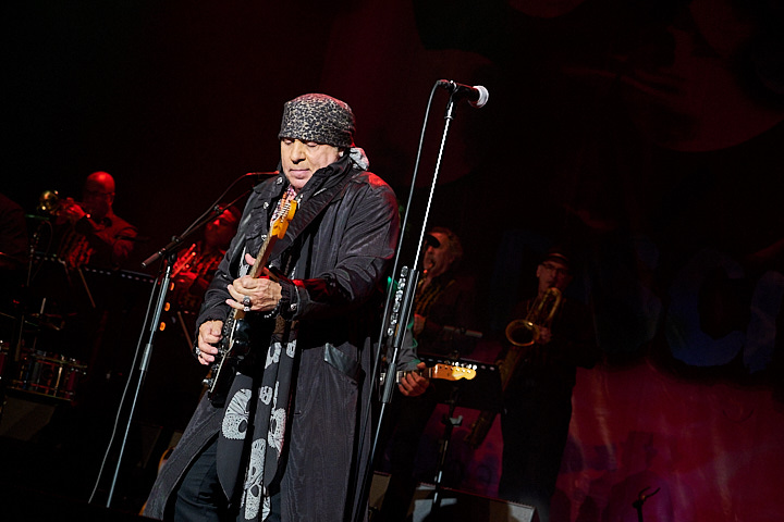 Little Steven and the Disciples of Soul @ De Roma, picture 27, photographed by James Van Roosbroeck - FrontView Magazine