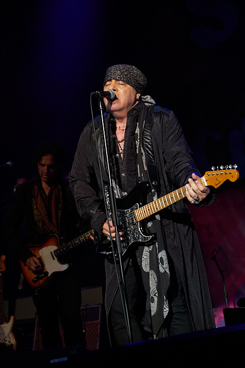 Little Steven and the Disciples of Soul @ De Roma, picture 28, photographed by James Van Roosbroeck - FrontView Magazine