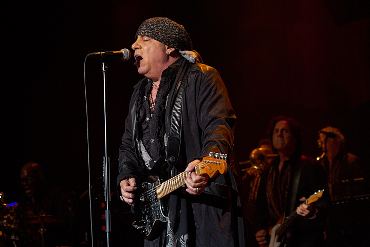 Little Steven and the Disciples of Soul @ De Roma, picture 32, photographed by James Van Roosbroeck - FrontView Magazine