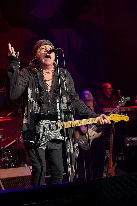 Little Steven and the Disciples of Soul @ De Roma, picture 35, photographed by James Van Roosbroeck - FrontView Magazine