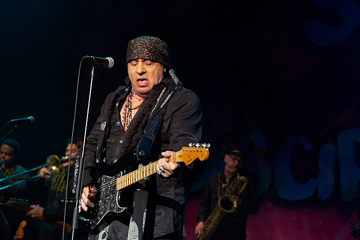 Little Steven and the Disciples of Soul @ De Roma, picture 40, photographed by James Van Roosbroeck - FrontView Magazine
