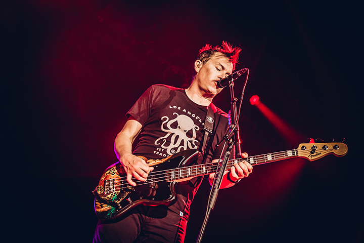 blink-182 @ Ahoy Rotterdam, picture 4, photographed by Elke Briers - FrontView Magazine