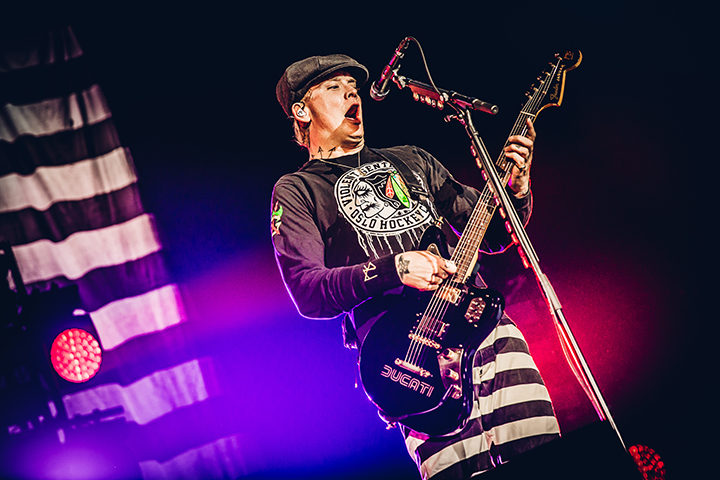 blink-182 @ Ahoy Rotterdam, picture 9, photographed by Elke Briers - FrontView Magazine