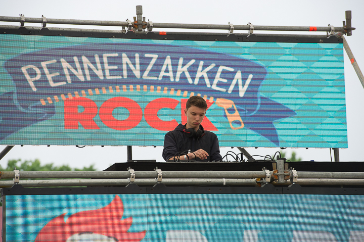 Pennenzakkenrock @ Zilvermeer - Mol, picture 1, photographed by Marc Ras - FrontView Magazine