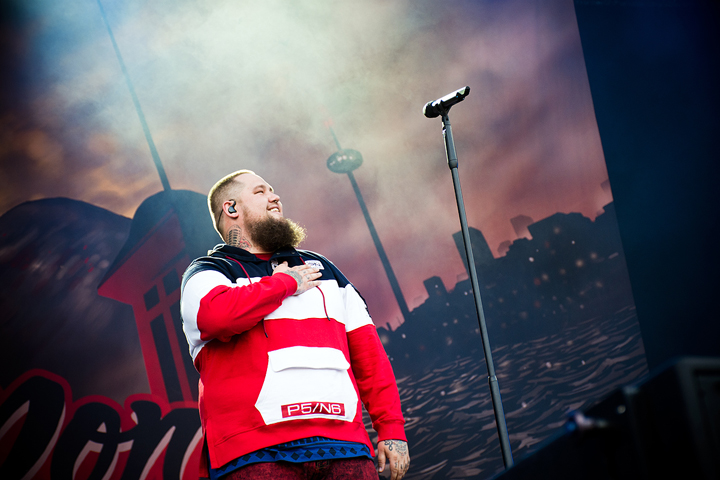 Rag'N'Bone Man @ Mainsquare Festival 2017, picture 5, photographed by Magali Decamps - FrontView Magazine