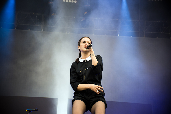 Jain @ Mainsquare Festival 2017, picture 5, photographed by Magali Decamps - FrontView Magazine