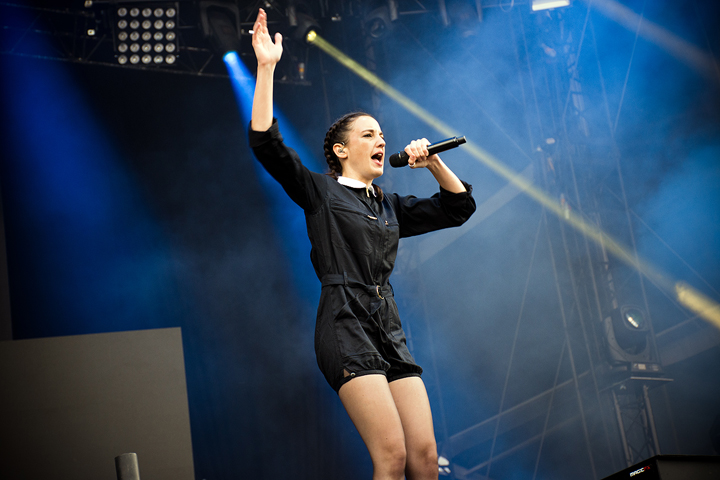 Jain @ Mainsquare Festival 2017, picture 8, photographed by Magali Decamps - FrontView Magazine