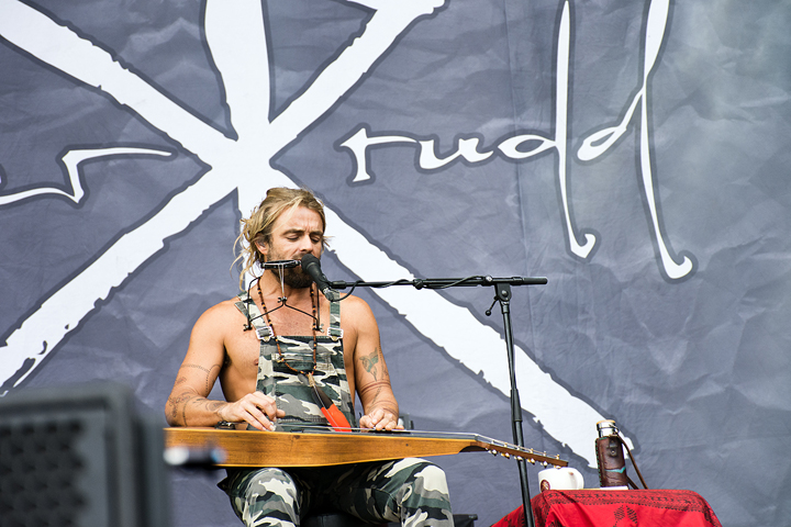Xavier Rudd @ Mainsquare Festival 2017, picture 6, photographed by Magali Decamps - FrontView Magazine