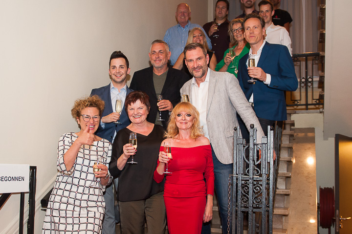 Première Café Beveren @ Rode zaal Fakkeltheater, foto 56, foto's door Goele Bormans - FrontView Magazine