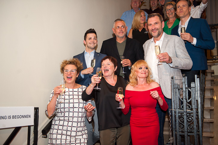 Première Café Beveren @ Rode zaal Fakkeltheater, foto 57, foto's door Goele Bormans - FrontView Magazine