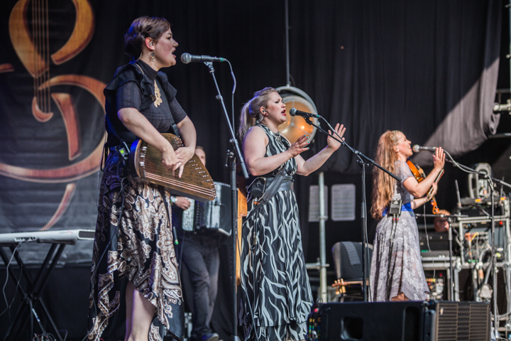 Brosella folk 2017 @ Groentheater Laken, picture 1, photographed by Raf Degeest - FrontView Magazine