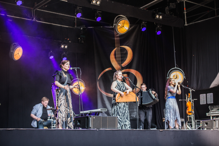 Brosella folk 2017 @ Groentheater Laken, picture 8, photographed by Raf Degeest - FrontView Magazine