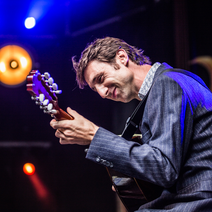 Brosella folk 2017 @ Groentheater Laken, picture 15, photographed by Raf Degeest - FrontView Magazine