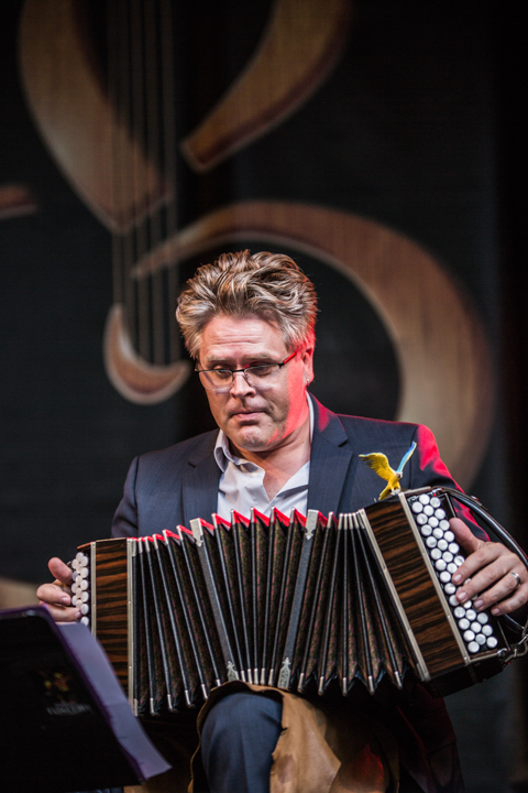 Brosella folk 2017 @ Groentheater Laken, picture 22, photographed by Raf Degeest - FrontView Magazine